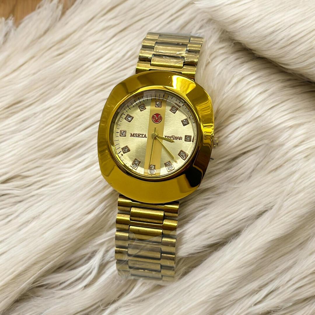 mens formal Analog watch